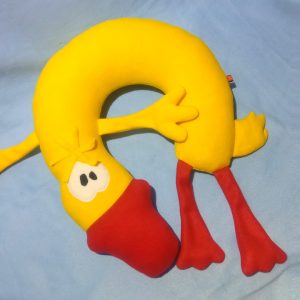 М'яка іграшка-подушка ручної роботи Каченя